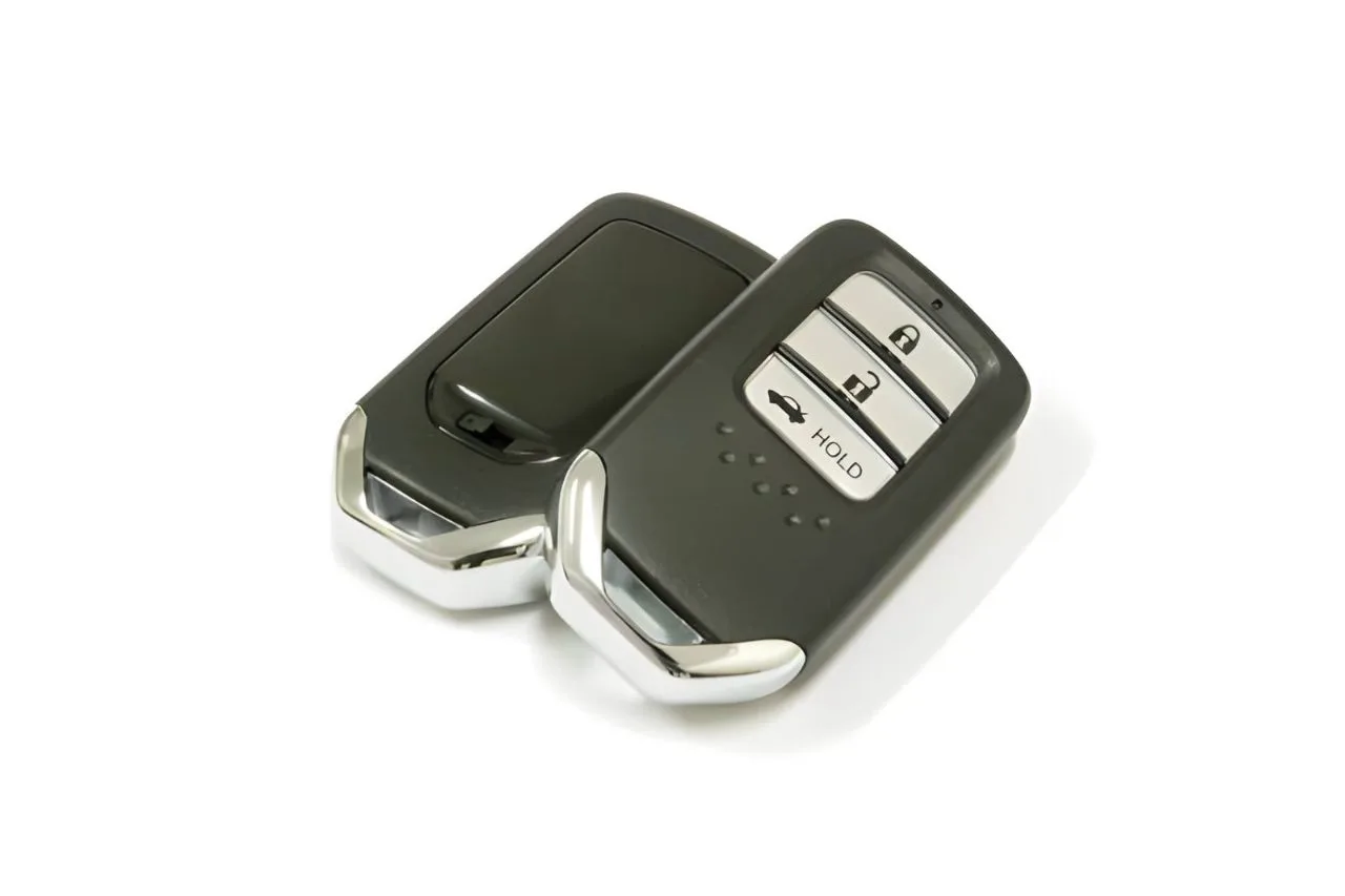 Cloning a gate remote control in Dubai