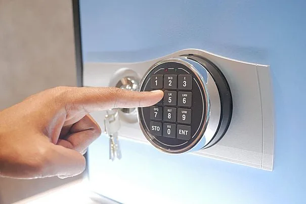 Digital safe keypad service in Dubai